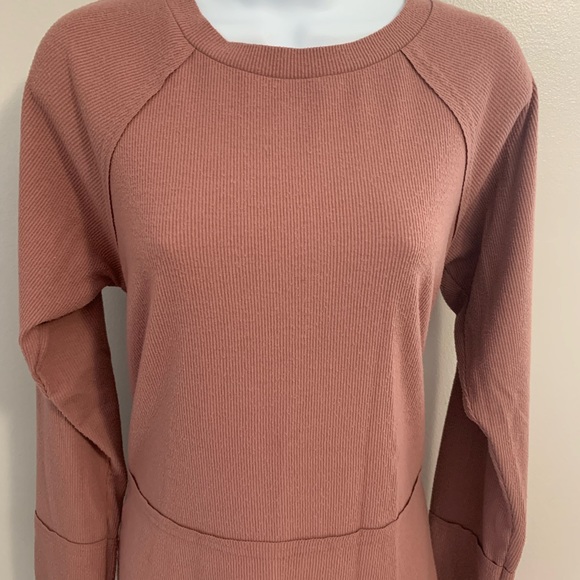 V ery j Mauve Top - Picture 4 of 16